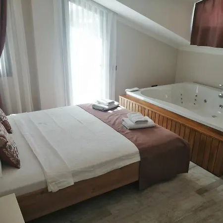Makri - Brand New Luxury With Pool!!! 别墅